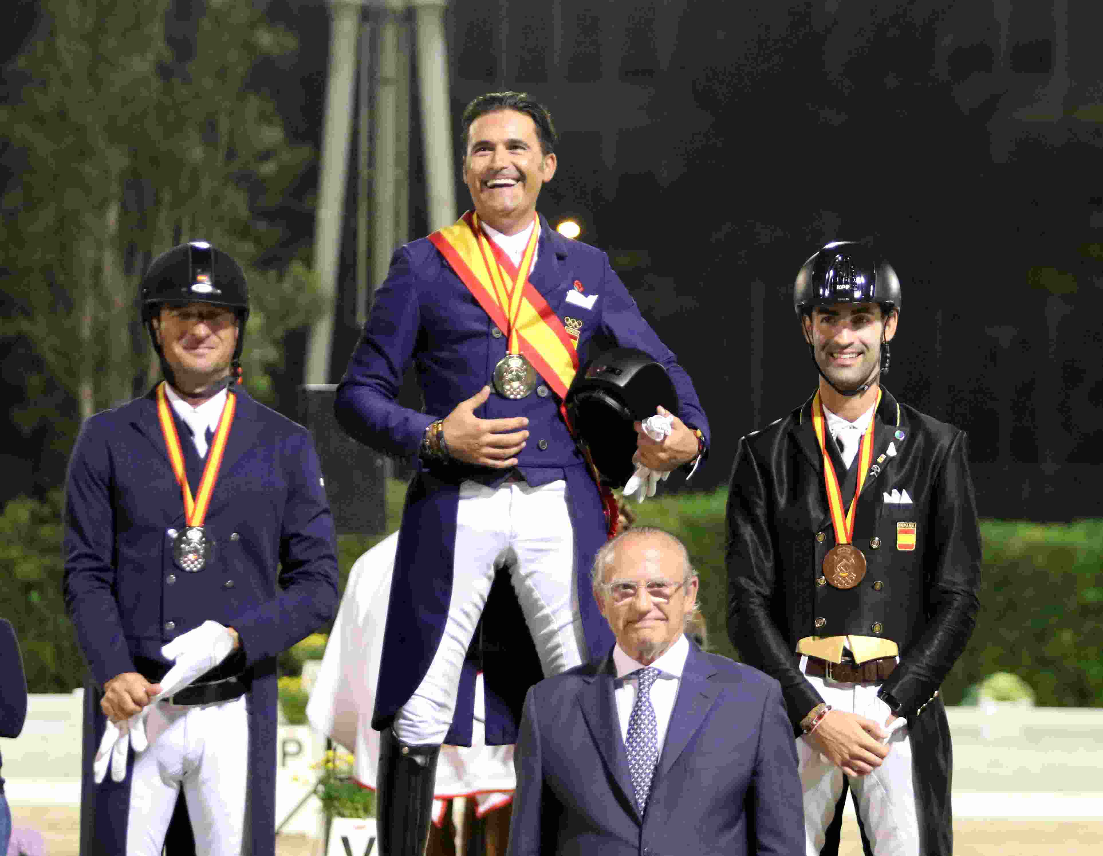 García Mena i Divina Royal, or en el Campionat d'Espanya de Doma Clàssica